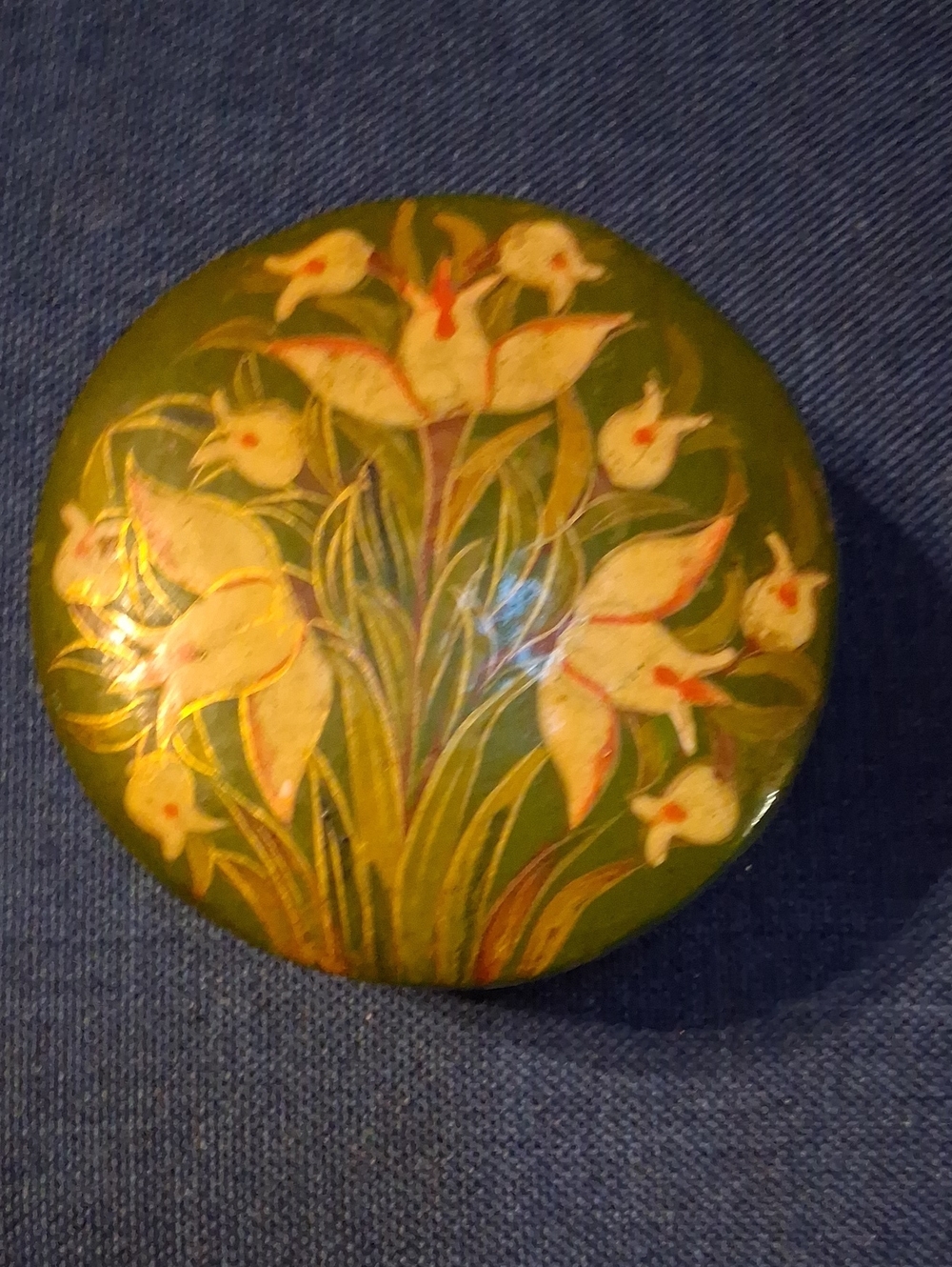 Small Vintage Hand-Painted Green Floral Home Art Decorative Round Accent